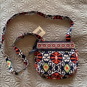 Vera Bradley little flat hipster sun valley